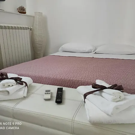 Mythos -dimora Degli Artisti Apartment